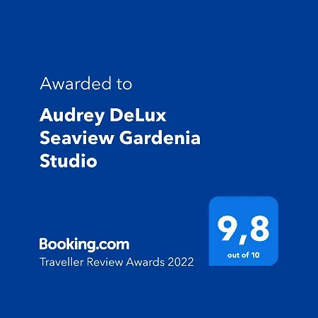 Audrey Delux Seaview Gardenia Apartment *