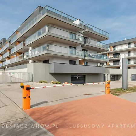 Audrey Delux Seaview Gardenia