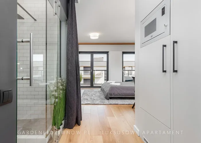 Audrey Delux Seaview Gardenia *