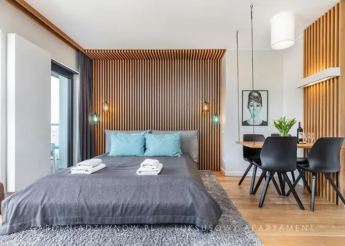 Audrey Delux Seaview Gardenia